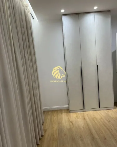 Tirane, jepet me qera apartament 2+1+Ballkon , 72 m² 650 € 