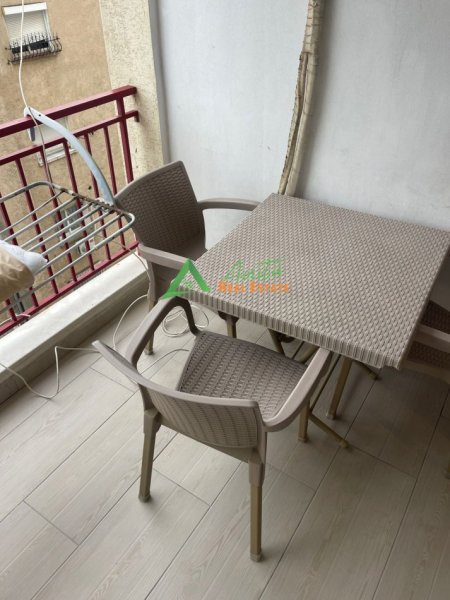 Tirane, jepet me qera apartament 1+1+Ballkon Kati 4, 74 m² 600 € (Afer Shkollese se Kuqe)