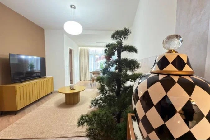 Tirane, jepet me qera 1+1 , 54 m² 900 € 