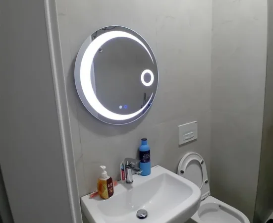 Tirane, jepet me qera apartament 1+1+Ballkon Kati 7, 48 m² 400 € (ALI DEMI)