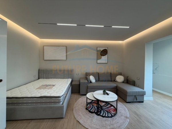 Tirane, shitet apartament 1+1 Kati 4, 90 m² 244.000 € (Rruga e Barrikadave)