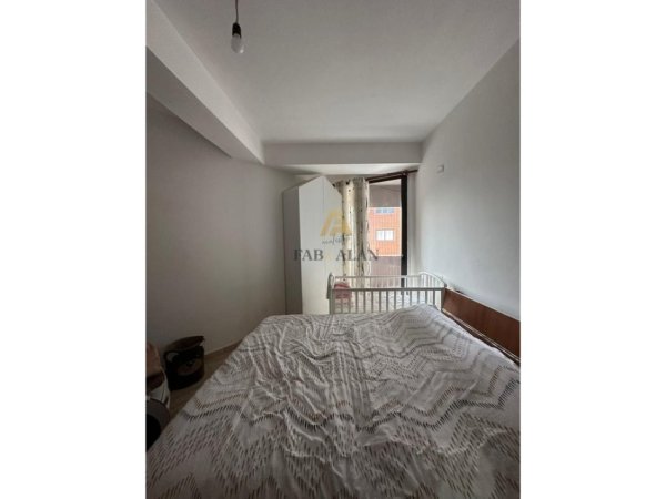 Tirane, shitet apartament 1+1 Kati 2, 77 m² 92.160 € (fabrika e miellit)