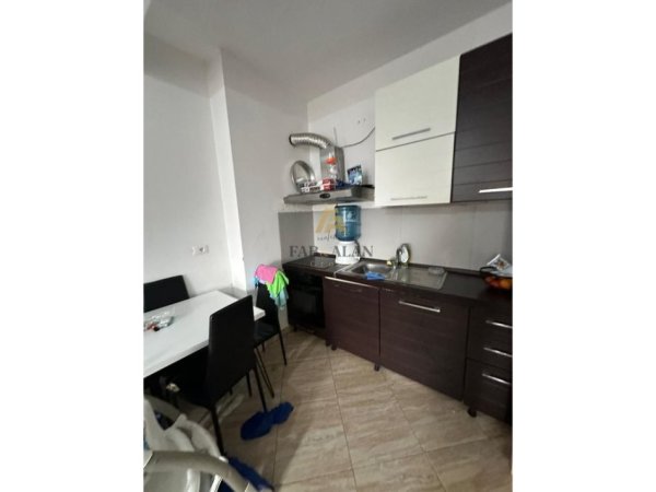 Tirane, shitet apartament 1+1 Kati 2, 77 m² 92.160 € (fabrika e miellit)