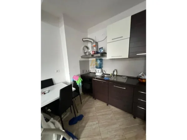 Tirane, shitet apartament 1+1 Kati 2, 77 m² 92.160 € (fabrika e miellit)