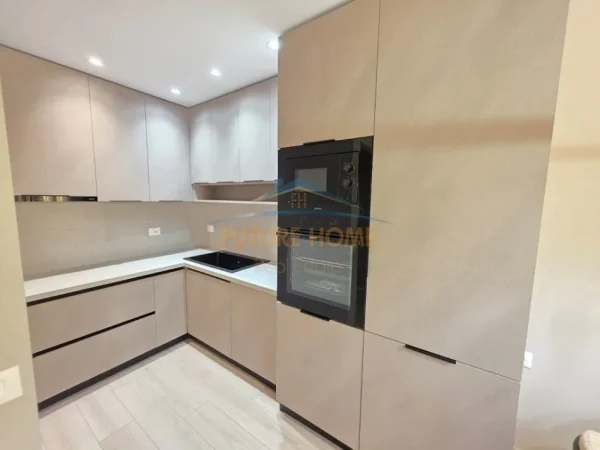 Tirane, shitet apartament 2+1 Kati 8, 112 m² 305.000 € (pranë në Ish Ekspozita)