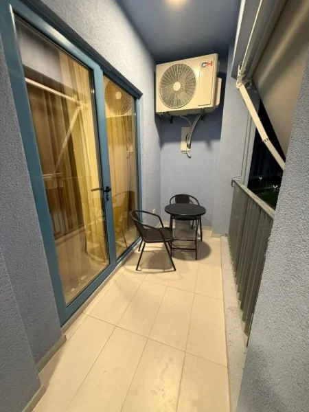 Tirane, jepet me qera apartament 1+1 Kati 2, 70 m² 450 € (Fresk)