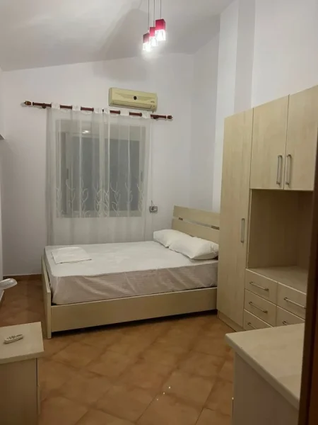 Tirane, shitet apartament 2+1 Kati 5, 210.000 € 