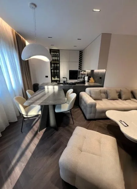 Tirane, shitet apartament 2+1 Kati 9, 103 m² 288.000 € (rruga e elbasanit)