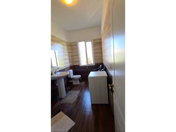 Tirane, shitet Vile 4+1 Kati 3, 650.000 € 