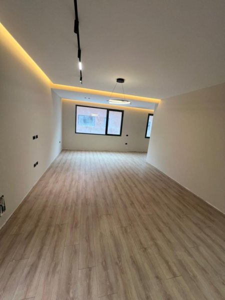 📍Tirane, shitet apartament 2+1+2 📍 228.000 € (PALLATI I BRIGADAVE)