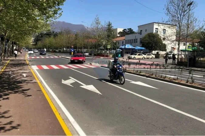 Tirane, shitet ambjent biznesi , 130 m² 100.000 € (Shkolla e Bashkuar, Tiranë(ID: 530291018-1010)