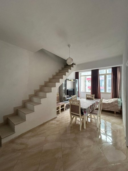 Durres, shitet apartament duplex 3+1+Aneks Kati 3, 120 m² 150.000 € (Rruga Pavaresia)