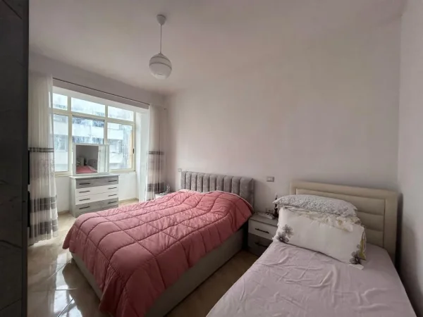 Durres, shitet apartament duplex 3+1+Aneks Kati 3, 120 m² 150.000 € (Rruga Pavaresia)