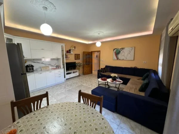 Tirane, shes apartament 2+1+Ballkon Kati 2, 69 m² 145.000 €