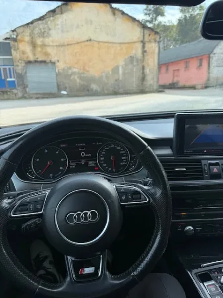 Tirane, shes makine Audi A6 Quatro biturbo Nafte, e bardhë automatik Klima 230.000 km 16.300 €