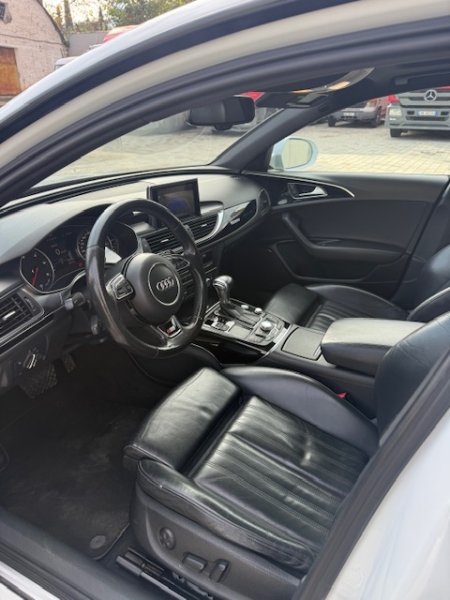 Tirane, shes makine Audi A6 Quatro biturbo Nafte, e bardhë automatik Klima 230.000 km 16.300 €