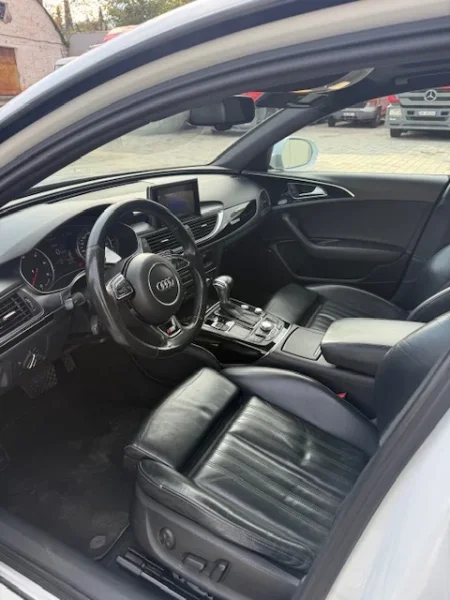 Tirane, shes makine Audi A6 Quatro biturbo Nafte, e bardhë automatik Klima 230.000 km 16.300 €