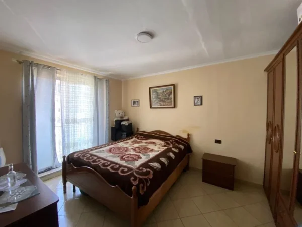 Tirane, shitet apartament 1+1+Ballkon Kati 4, 47 m² 75.000 € (afer Shkolles “Bajram Curri”)