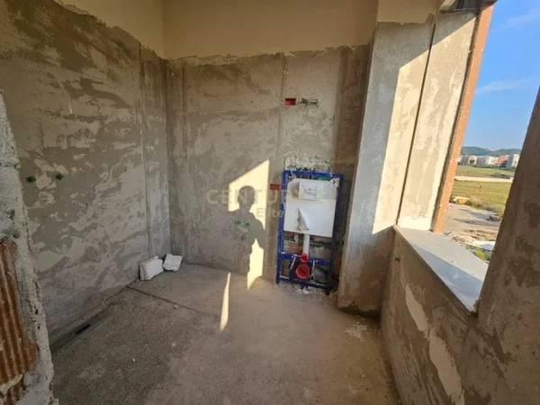 Shqiperi, shitet apartament 2+1 Kati 5, 83 m² 140.000 € (Astir)