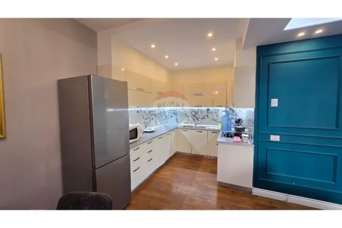 Tirane, shitet apartament 2+1+Ballkon , 125 m² 185.000 € (KMY, Tiranë(ID: 530481001-1149)