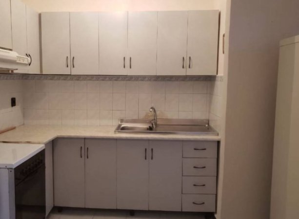 Tirane, shitet apartament 2+1 Kati 5, 88.000 € 