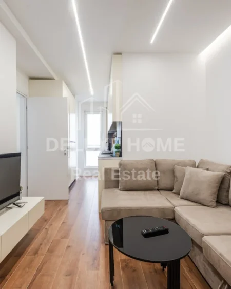 Tirane, jepet me qera 1+1 Kati 2, 64 m² 700 € 