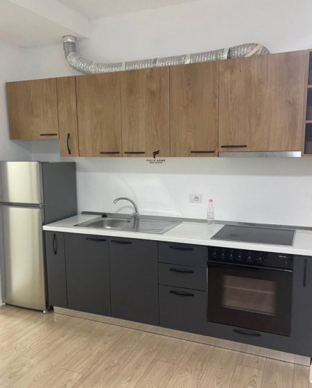 Tirane, jepet me qera apartament 1+1 Kati 1, 70 m² 500 € (LIQEN I THATE)