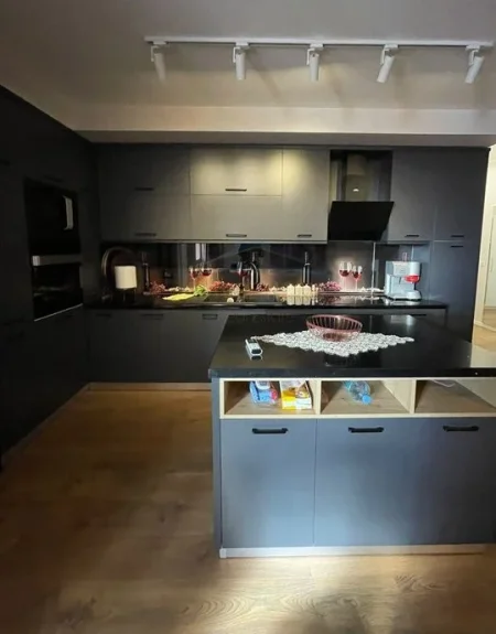 Qera, Apartament 2+1+2, Rruga Bardhyl, Tiranë.