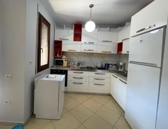 Apartament 2+1+2+Post Parkimi, Kopshti Botanik, Tiranë