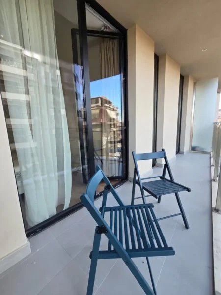 Tirane, jepet me qera apartament 1+1 , 75 m² 850 € (Mine Peza)