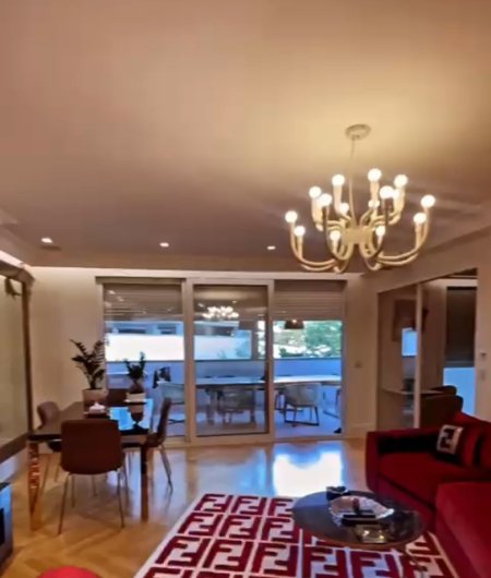 Tirane, shitet apartament 2+1+Ballkon Kati 2, 165 m² 370.000 € 