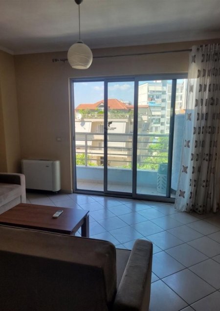 Tirane, shitet apartament 1+1 Kati 2, 69 m² 167.000 € (KOMUNA E PARISIT)