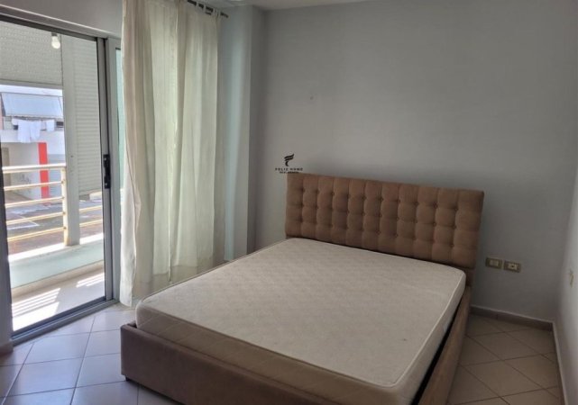 Tirane, shitet apartament 1+1 Kati 2, 69 m² 167.000 € (KOMUNA E PARISIT)