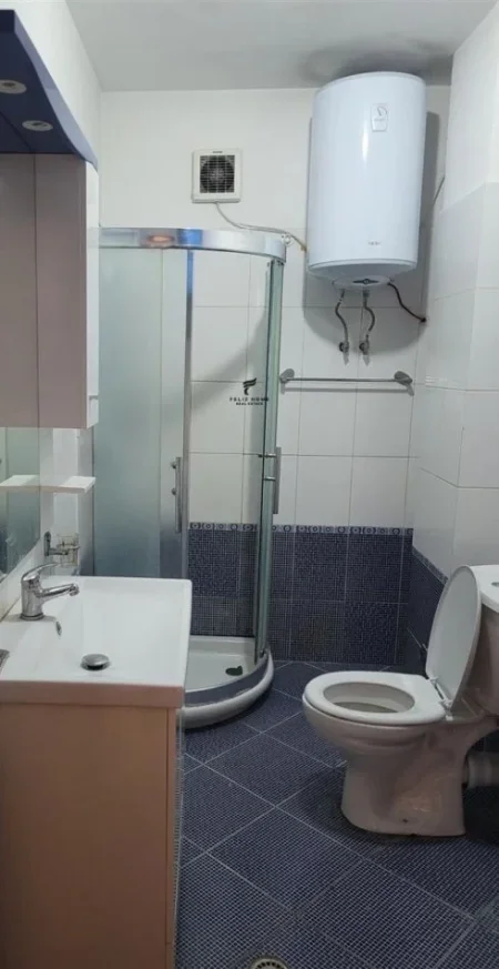 Tirane, shitet apartament 1+1 Kati 2, 69 m² 167.000 € (KOMUNA E PARISIT)