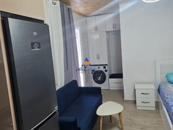 Tirane, jepet me qera garsonier 1+1 Kati 0, 35 m² 350 €