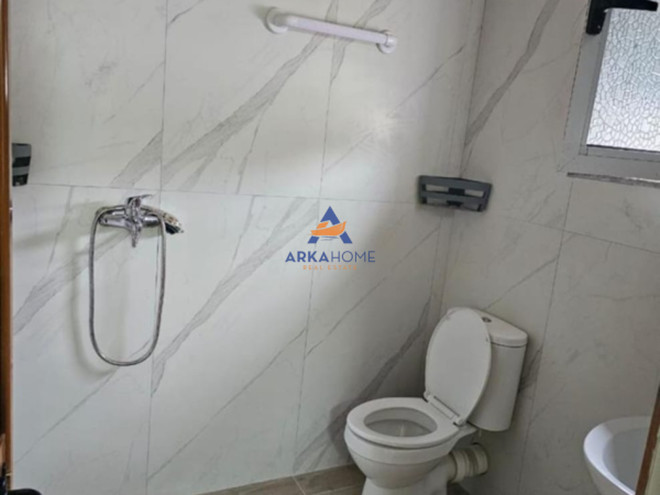 Tirane, jepet me qera garsonier 1+1 Kati 0, 35 m² 350 €