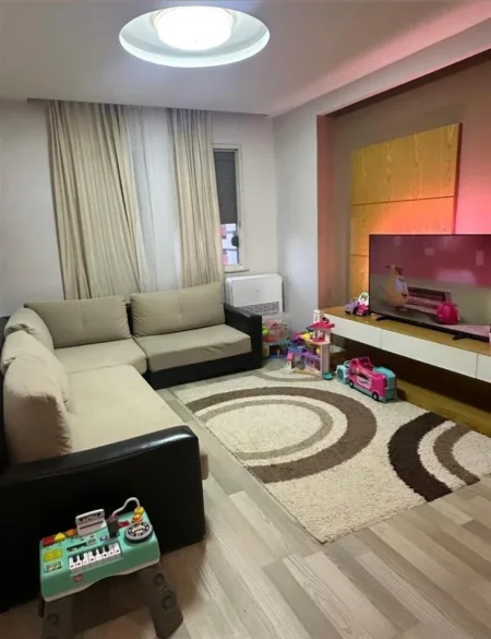 Tirane, jepet me qera apartament 2+1 Kati 4, 90 m² 500 € (Bulevardi Migjeni Astir)