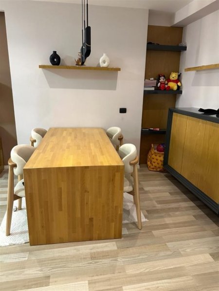 Tirane, jepet me qera apartament 2+1 Kati 4, 90 m² 500 € (Bulevardi Migjeni Astir)