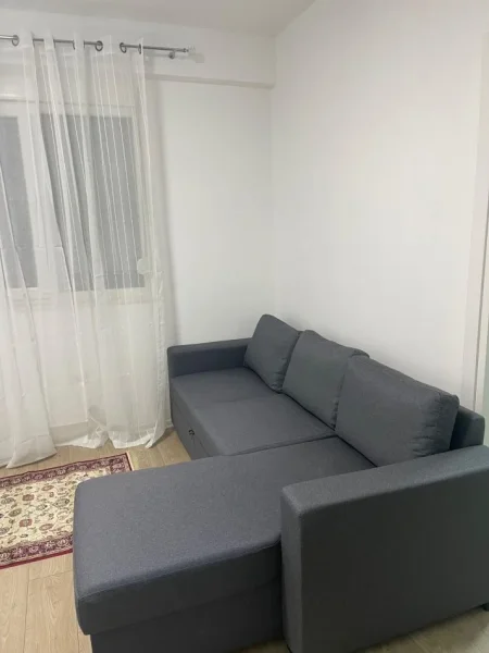 Tirane, jepet me qera apartament 1+1 Kati 1, 70 m² 500 € (liqeni thate)