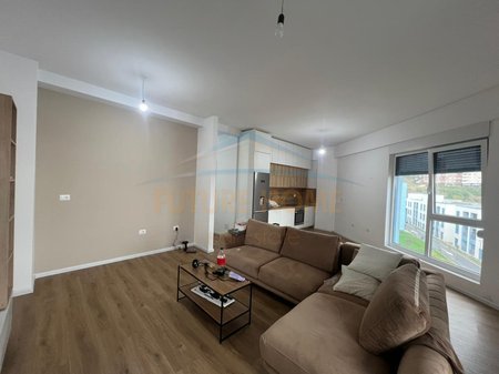 Tirane, jepet me qera apartament 2+1+Ballkon Kati 2, 110 m² 630 € (Fresku)