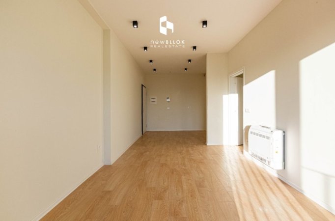 Tirane, jepet me qera ambjent biznesi Kati 18, 77 m² 85,000All/Muaj || (Rruga e Kavajes, Garden Building)