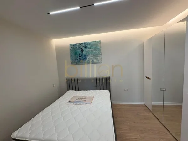Tirane, shitet 2+1 , 90 m² 235.000 € (Rruga Barrikadave)