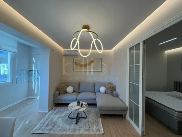 Tirane, shitet 2+1 , 90 m² 235.000 € (Rruga Barrikadave)