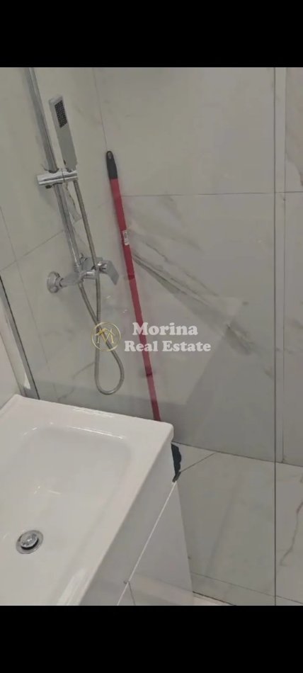Tirane, jepet me qera apartament 1+1 Kati 1, 65 m² 400 € (Selite)