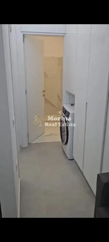 Tirane, jepet me qera apartament 1+1 Kati 1, 65 m² 400 € (Selite)