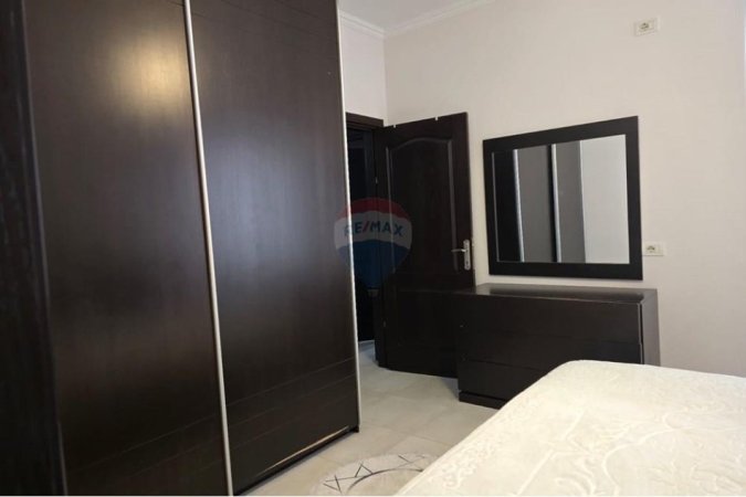 APARTAMENT 2+1 ME QIRA , RRUGA RRAPO HEKALI !!