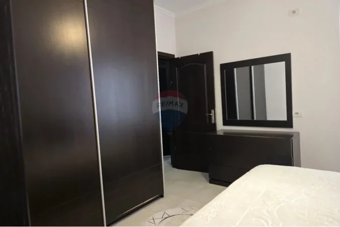 APARTAMENT 2+1 ME QIRA , RRUGA RRAPO HEKALI !!
