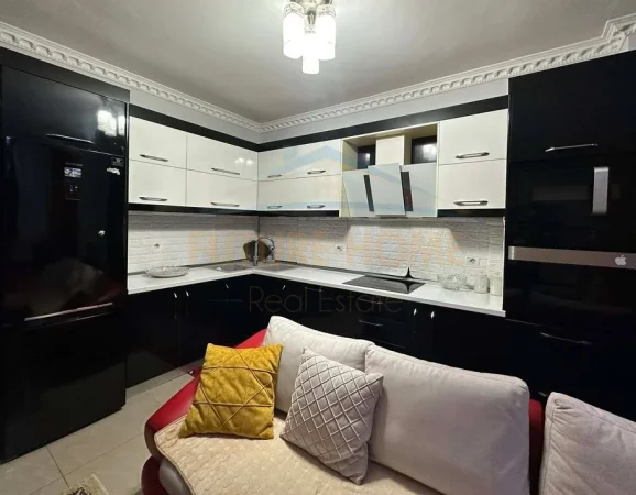 Apartament 2+1+2+PARKIM , Unaza e re