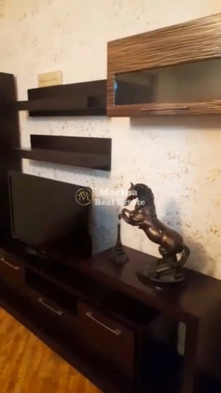 Tirane, jap me qera Vile 2+1 Kati 3, 120 m² 300 € (Instituti Bujqesor)