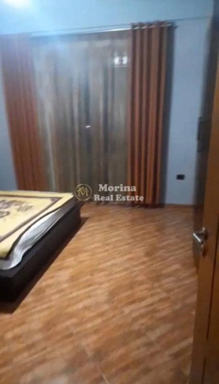 Tirane, jap me qera Vile 2+1 Kati 3, 120 m² 300 € (Instituti Bujqesor)